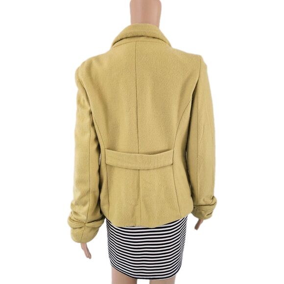 Limited Coat - Picture 6 of 9